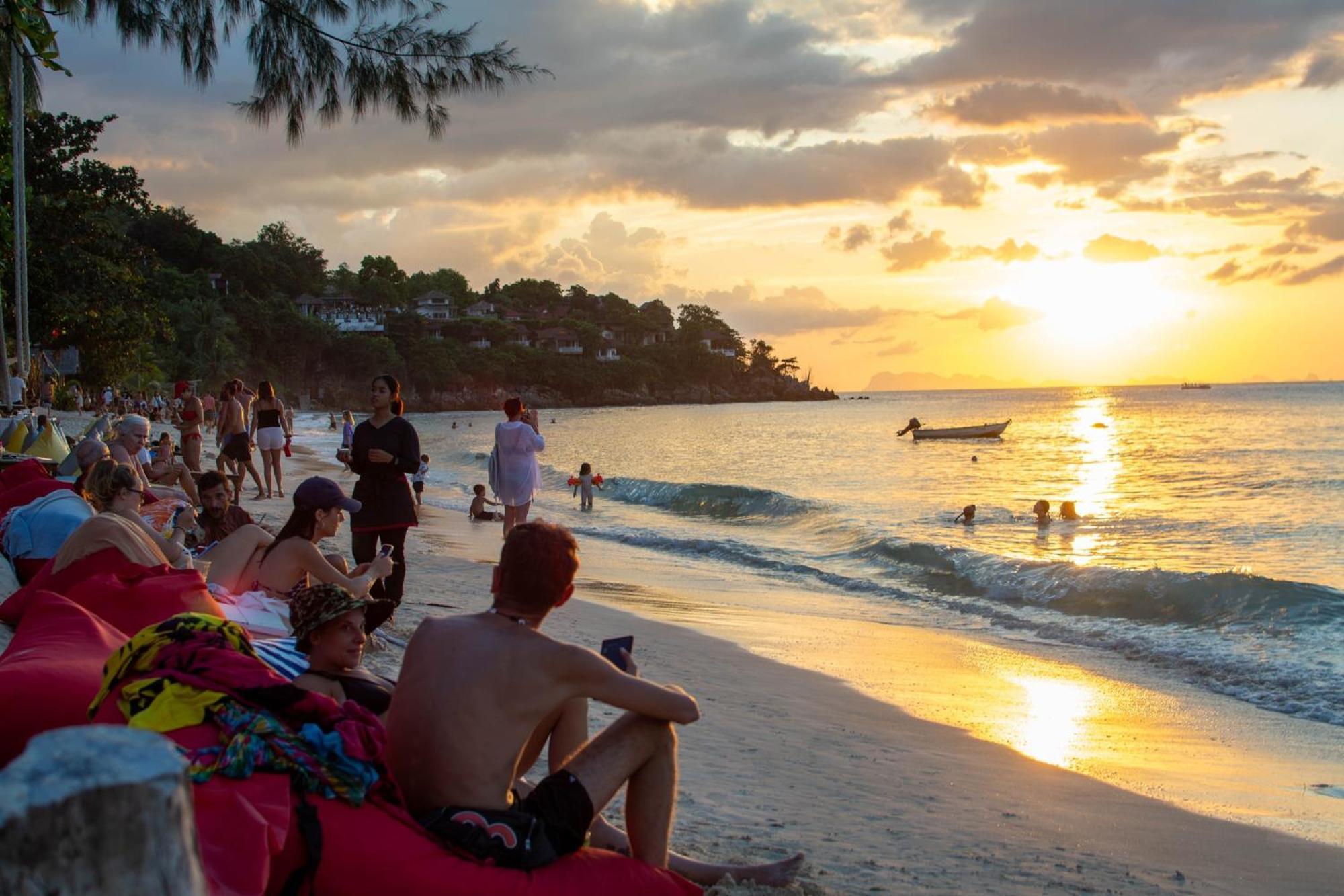 Amara Beach Resort Koh Phangan Haad Yao Exterior photo